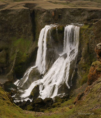 <span id="wp-image-9699" class="exif"><span class="aperture">Przysłona: ƒ/9 <span class="focal_length">Ogniskowa: 24mm <span class="iso">Czułość ISO: 200 <span class="shutter_speed">Czas naświetlania: 1/250s </span>