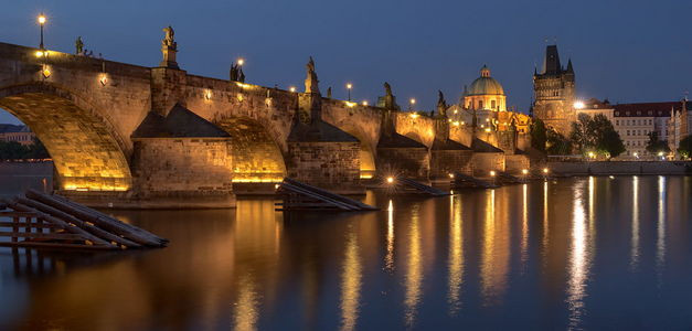 <span id="wp-image-21034" class="exif"><span class="aperture">Przysłona: ƒ/11 <span class="focal_length">Ogniskowa: 24mm <span class="iso">Czułość ISO: 100 <span class="shutter_speed">Czas naświetlania: 20s </span>