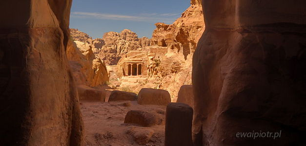 <span id="wp-image-23892" class="exif"><span class="aperture">Przysłona: ƒ/8 <span class="focal_length">Ogniskowa: 12mm <span class="iso">Czułość ISO: 800 <span class="shutter_speed">Czas naświetlania: 1/8s </span>