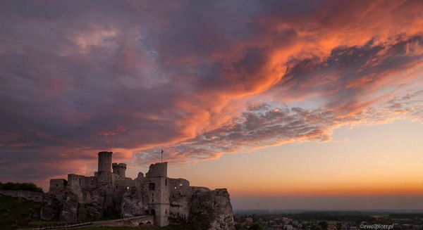 <span id="wp-image-24422" class="exif"><span class="aperture">Przysłona: ƒ/11 <span class="focal_length">Ogniskowa: 28mm <span class="iso">Czułość ISO: 800 <span class="shutter_speed">Czas naświetlania: 1/13s </span>