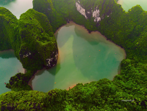 <span id="wp-image-24791" class="exif"><span class="aperture">Przysłona: ƒ/1.7 <span class="focal_length">Ogniskowa: 6.72mm <span class="iso">Czułość ISO: 100 <span class="shutter_speed">Czas naświetlania: 1/400s </span>