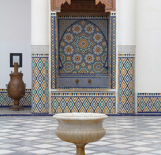 W muzealnych wnętrzach Marrakeszu