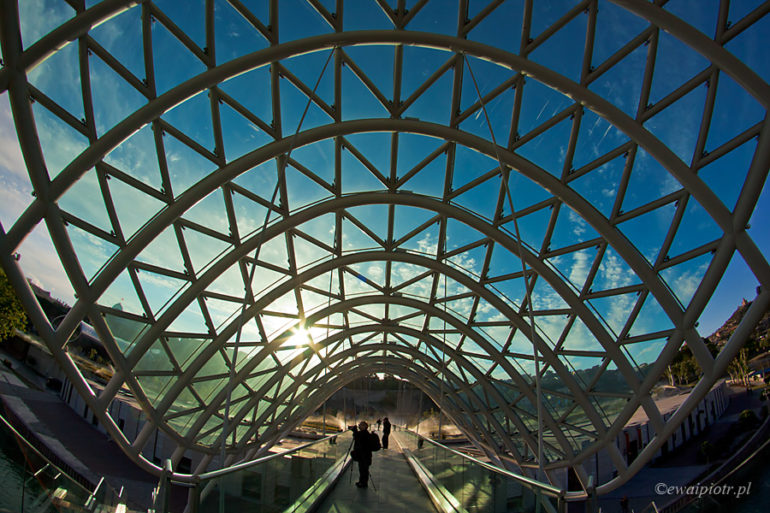 Most Pokoju, Tbilisi, Gruzja