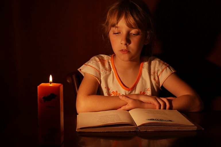 Portret przy świecy