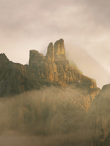 Dolomity o świcie