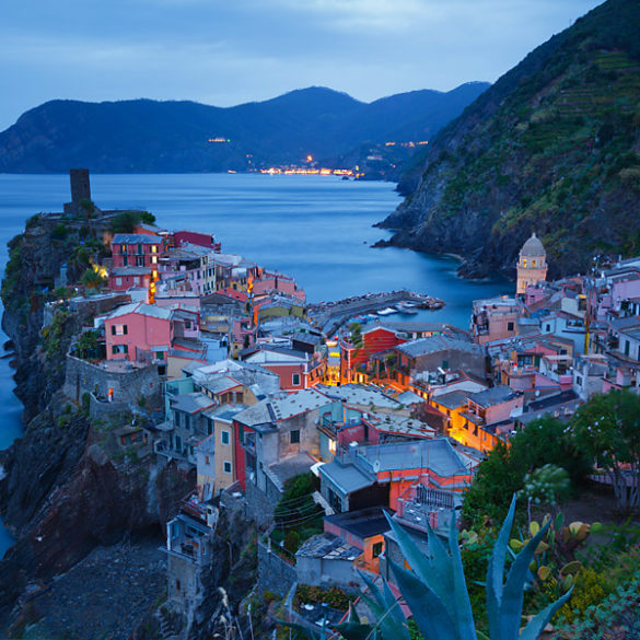 Vernazza o zmierzchu, Cinque Terre, Włochy