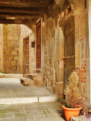 Uliczki Pitigliano