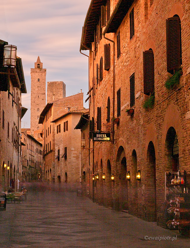 uliczki San Gimignano, Toskania