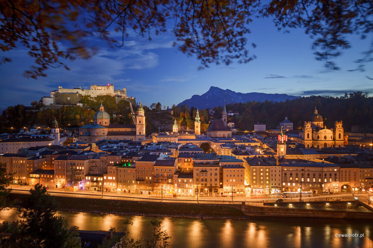 Salzburg, Austria, nocne zdjęcie miasta