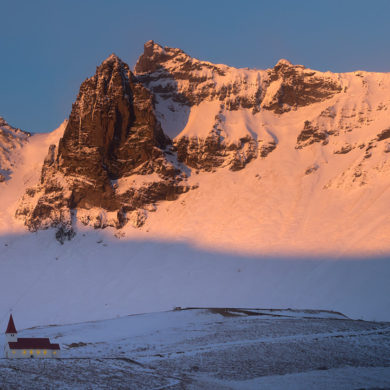 Wieczór nad Vik, zimowa Islandia, fotowyprawa