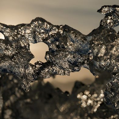 Lód na plaży Jokursarlon, Islandia, szczęście w fotografii