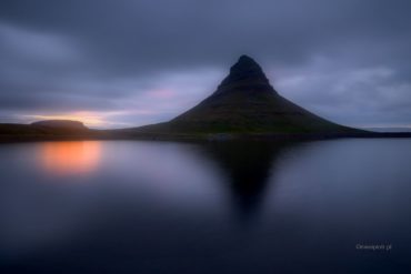 Midnight sun i Kirjulfell, Islandia