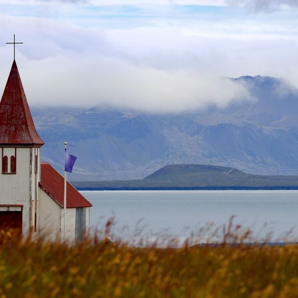 Kościół w Hellnar, Islandia