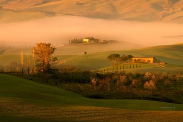 Poranne mgły w Val d'Orcia, Toskania, warsztaty fotograficzne, Fotezja