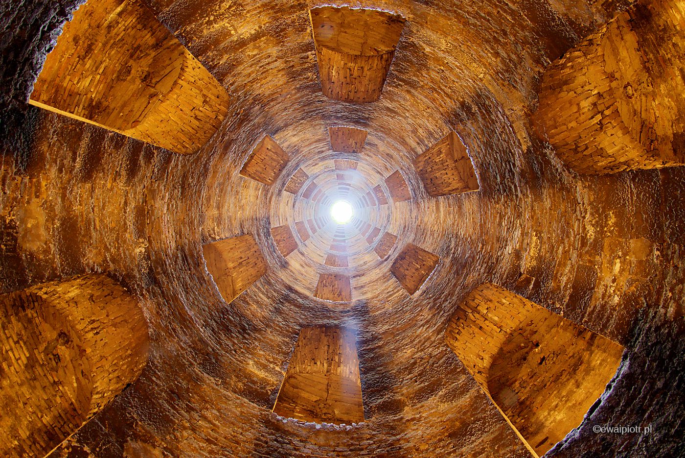Studnia Świętego Patryka, Orvieto, Toskania, HDR