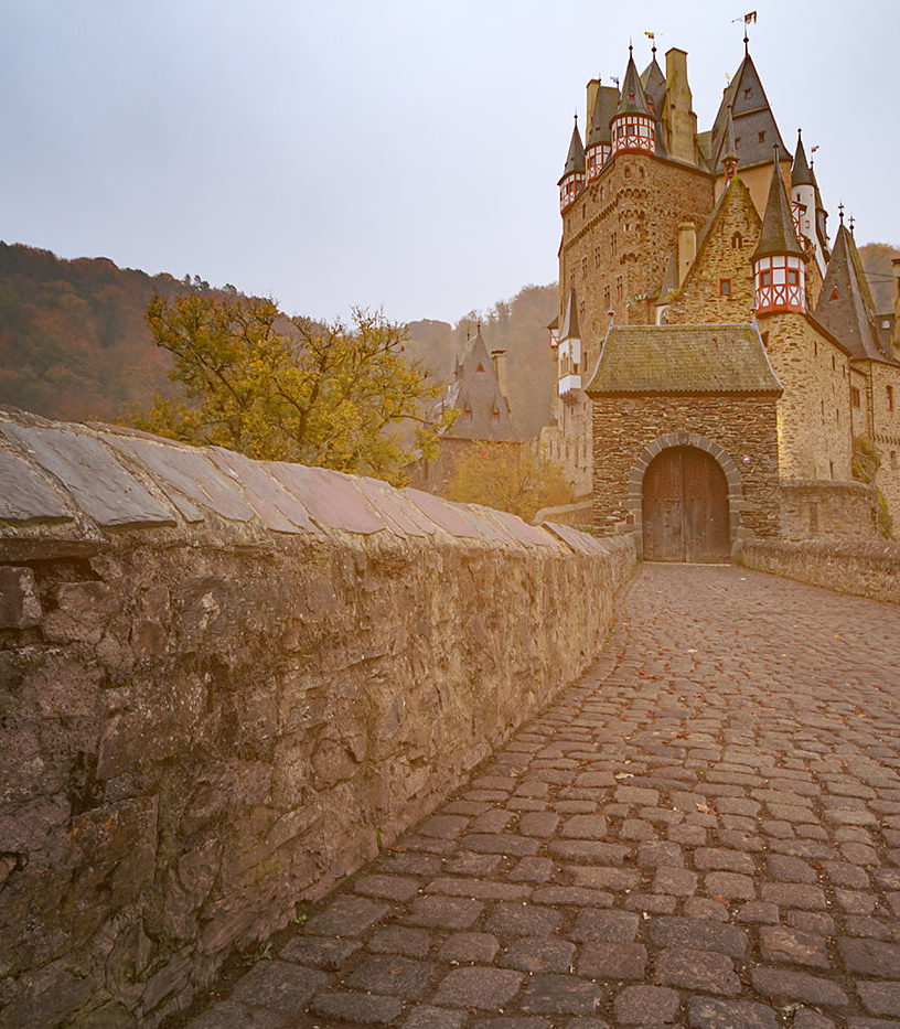 Zamek Eltz o poranku