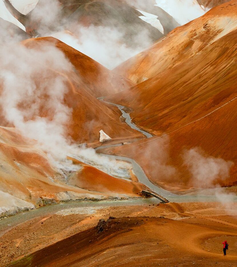 Człowiek wśród dymów Kerlingarfjoll, Islandia, fotowyprawa, relacja, warsztaty fotograficzne