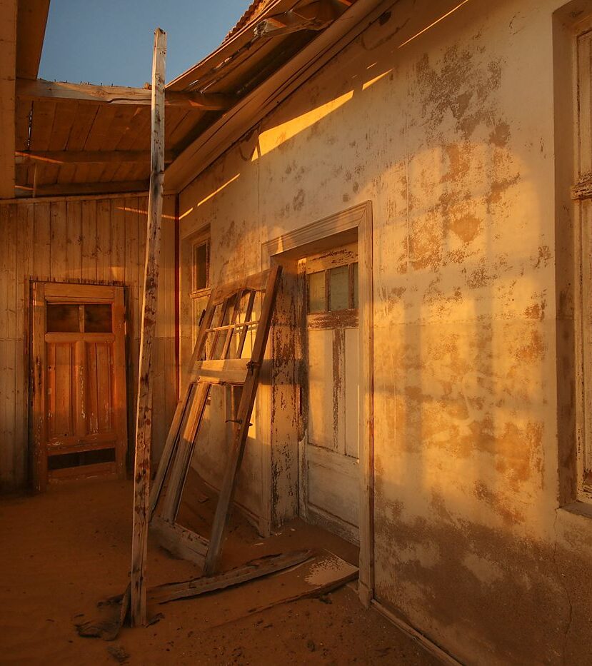 Poranne światło w Kolmanskop, Namibia