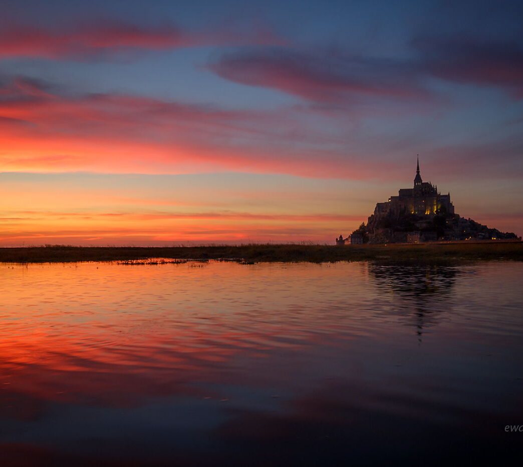 Zachód słońca nad Mont Saint Michel, Bretania, fotowyprawa