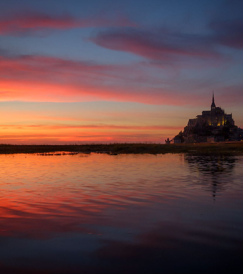 Zachód słońca nad Mont Saint Michel, Bretania, fotowyprawa