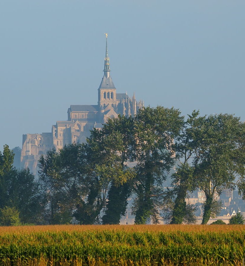 Mont Saint Michel i pole kukurydzy, Bretania