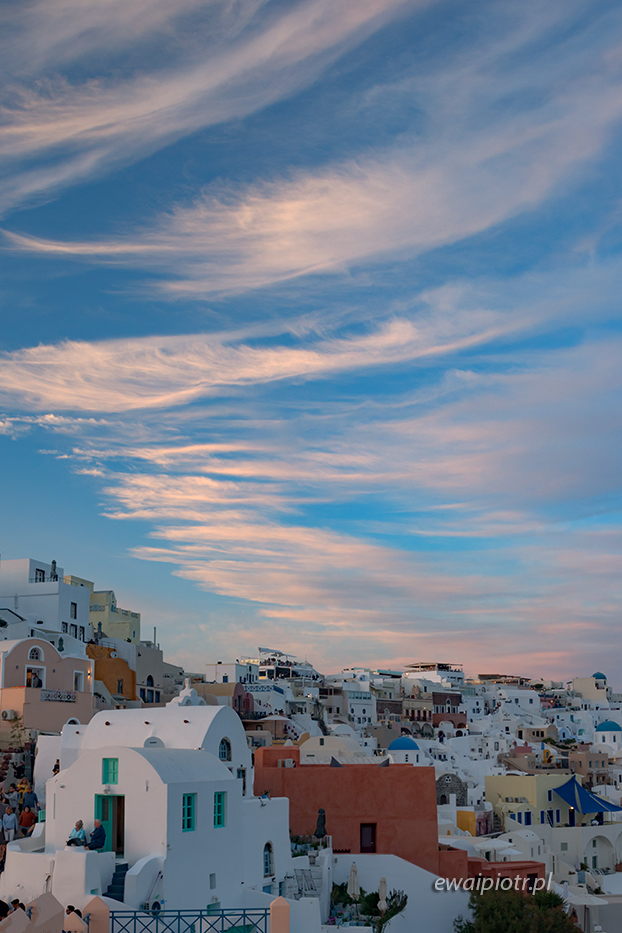 Chmury nad Oia, Santorini