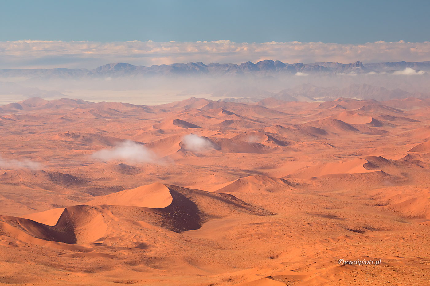 Latając nad pustynią, Namibia, fotografowanie z samolotu, fotowyprawa